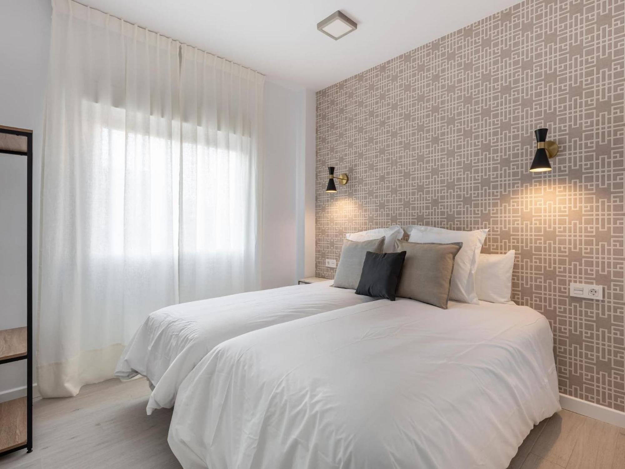 Central Stylish And Elegant 1 & 2 Bedroom Apartments I Granada Bagian luar foto