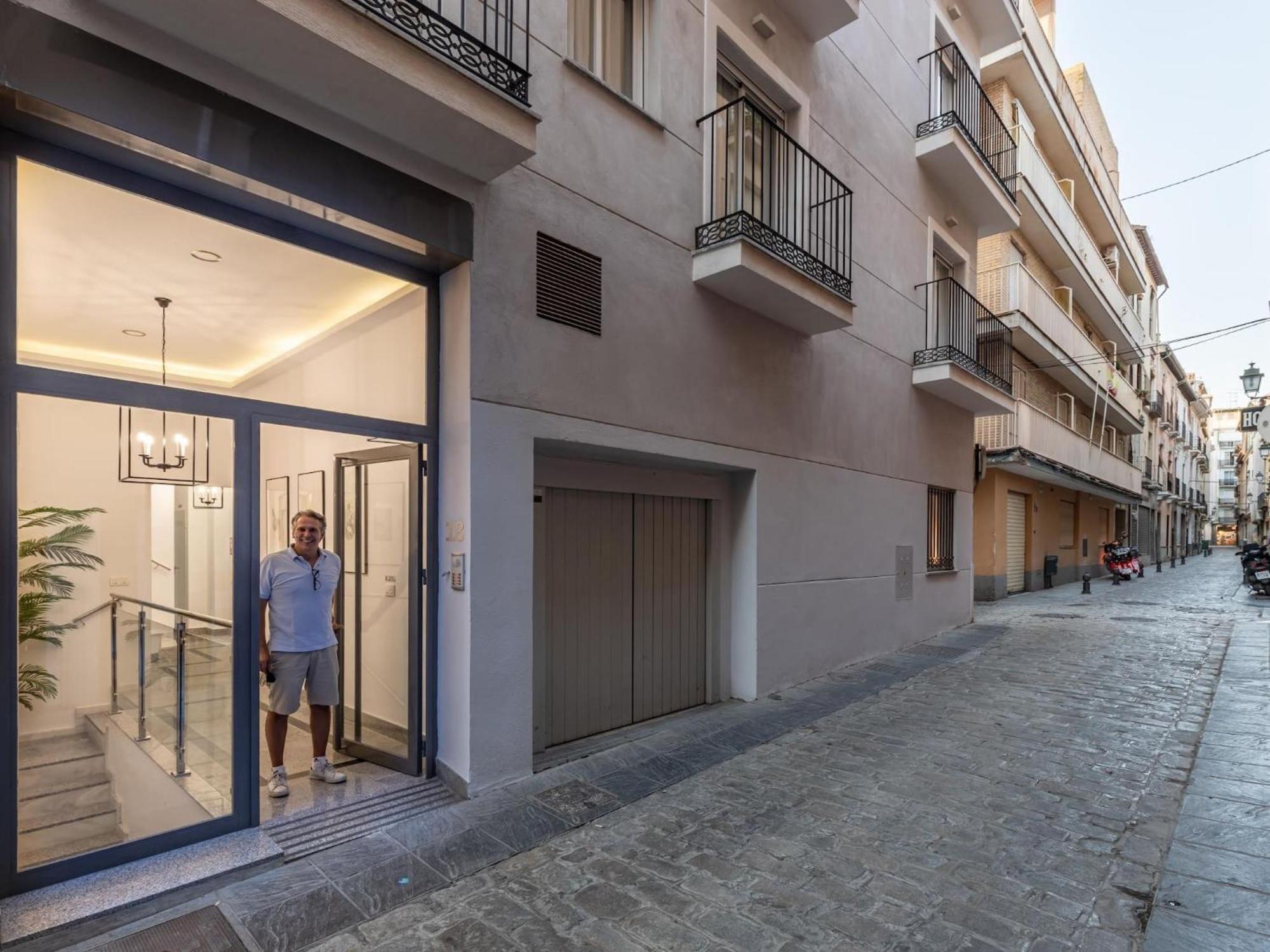 Central Stylish And Elegant 1 & 2 Bedroom Apartments I Granada Bagian luar foto