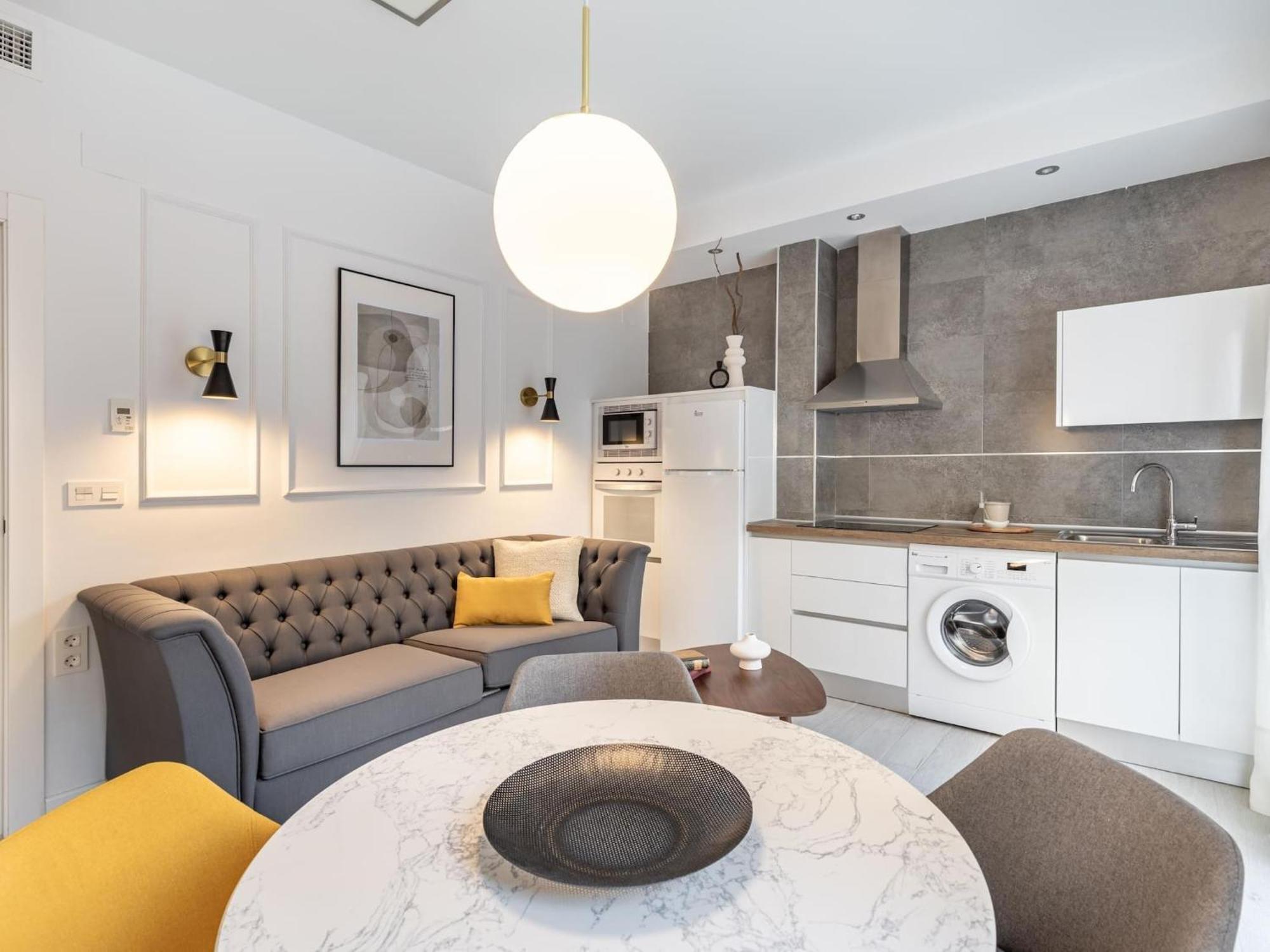 Central Stylish And Elegant 1 & 2 Bedroom Apartments I Granada Bagian luar foto