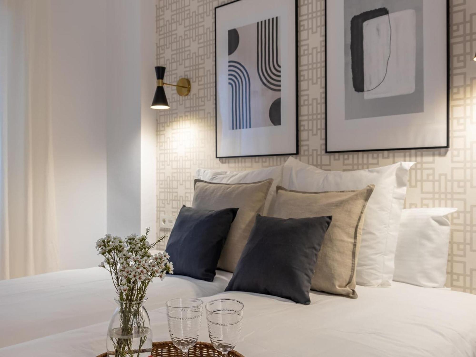Central Stylish And Elegant 1 & 2 Bedroom Apartments I Granada Bagian luar foto