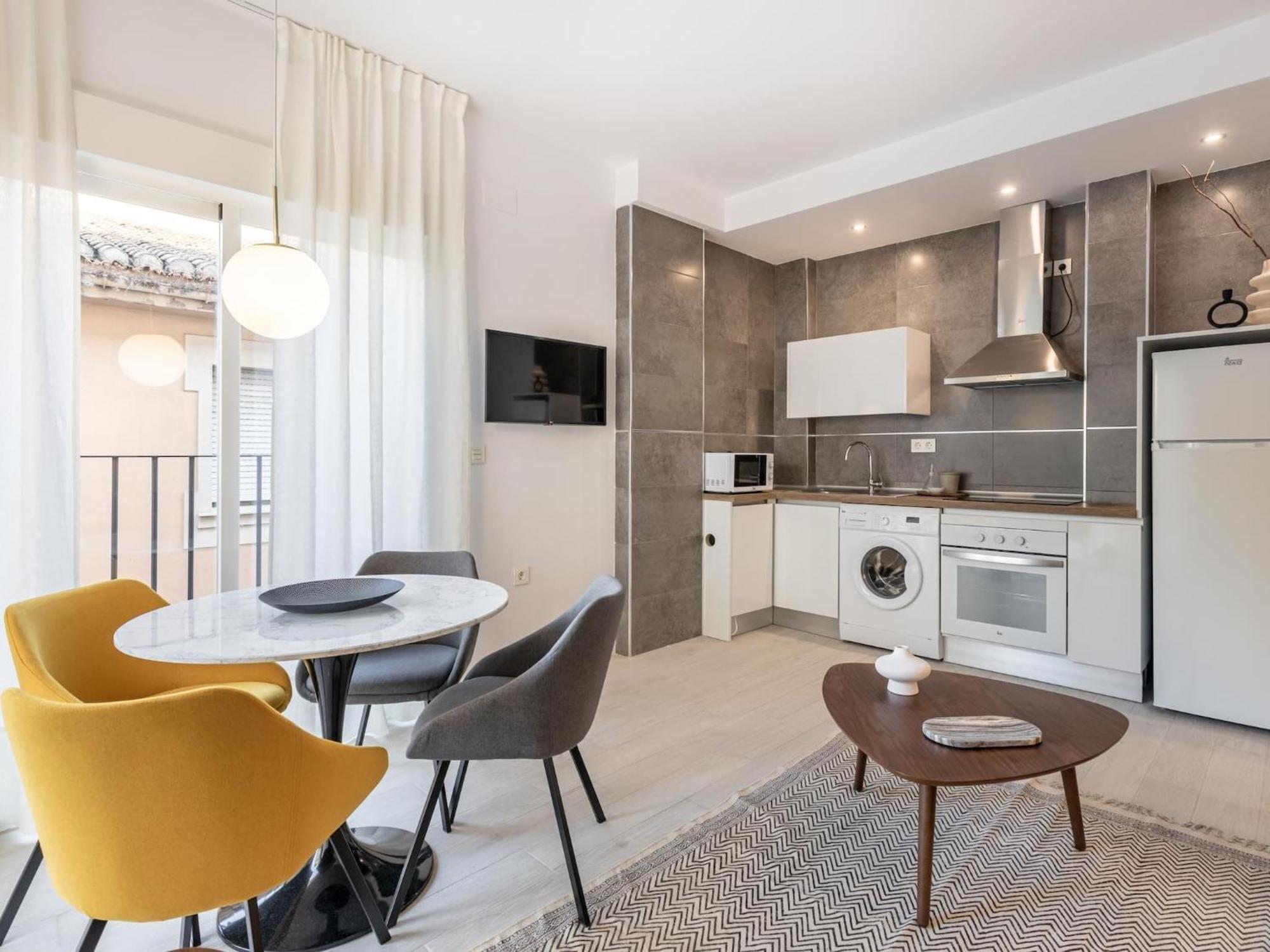 Central Stylish And Elegant 1 & 2 Bedroom Apartments I Granada Bagian luar foto